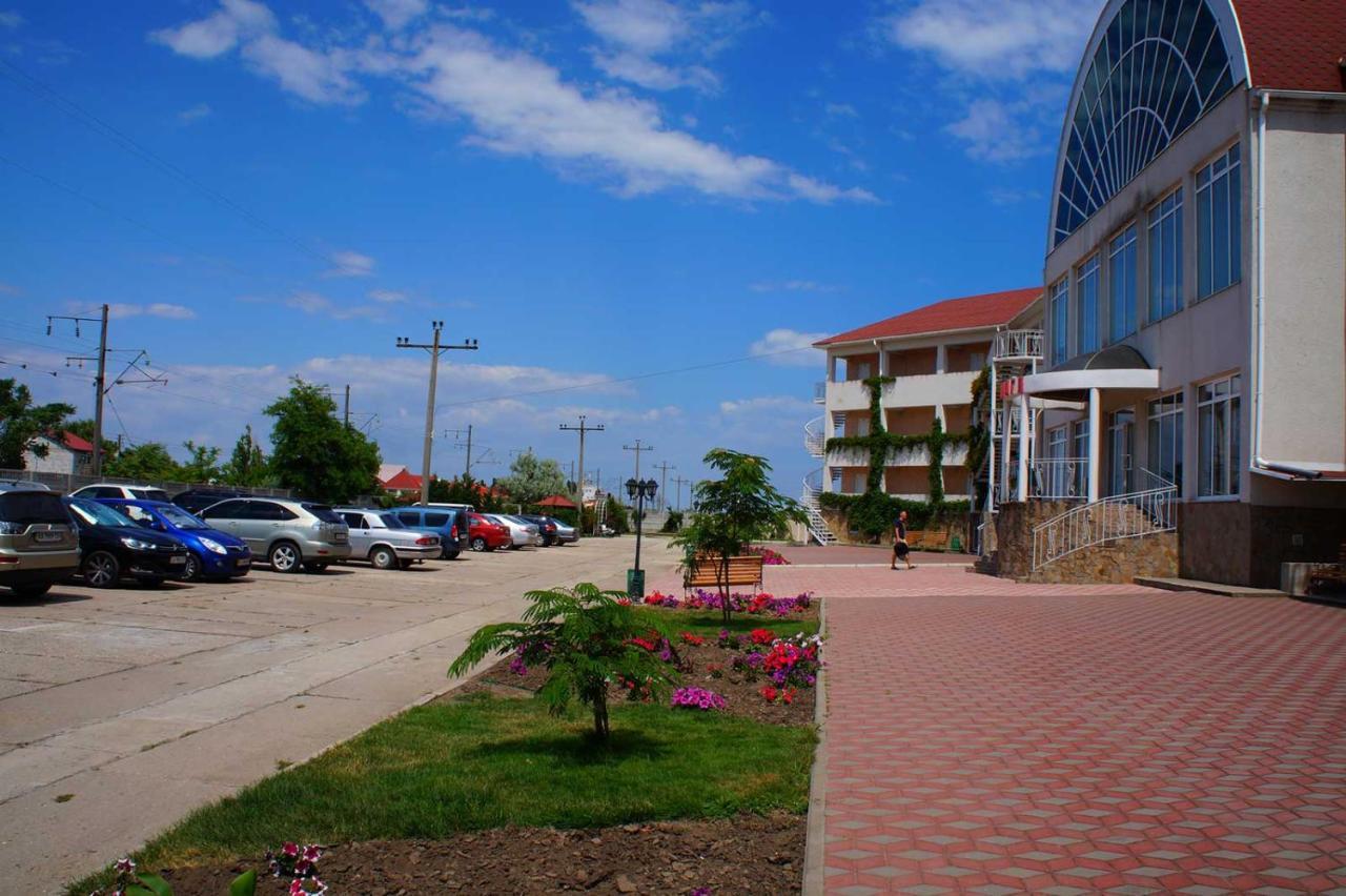 Радуга Курортная Гостиница Zatoka Exteriér fotografie